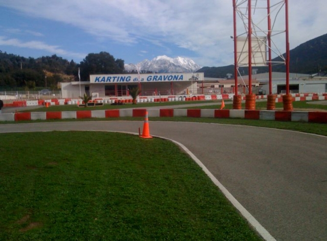  Pista de karts al aire libre 